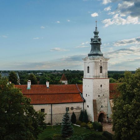 Hotel Podklasztorze Сулеюв Екстериор снимка