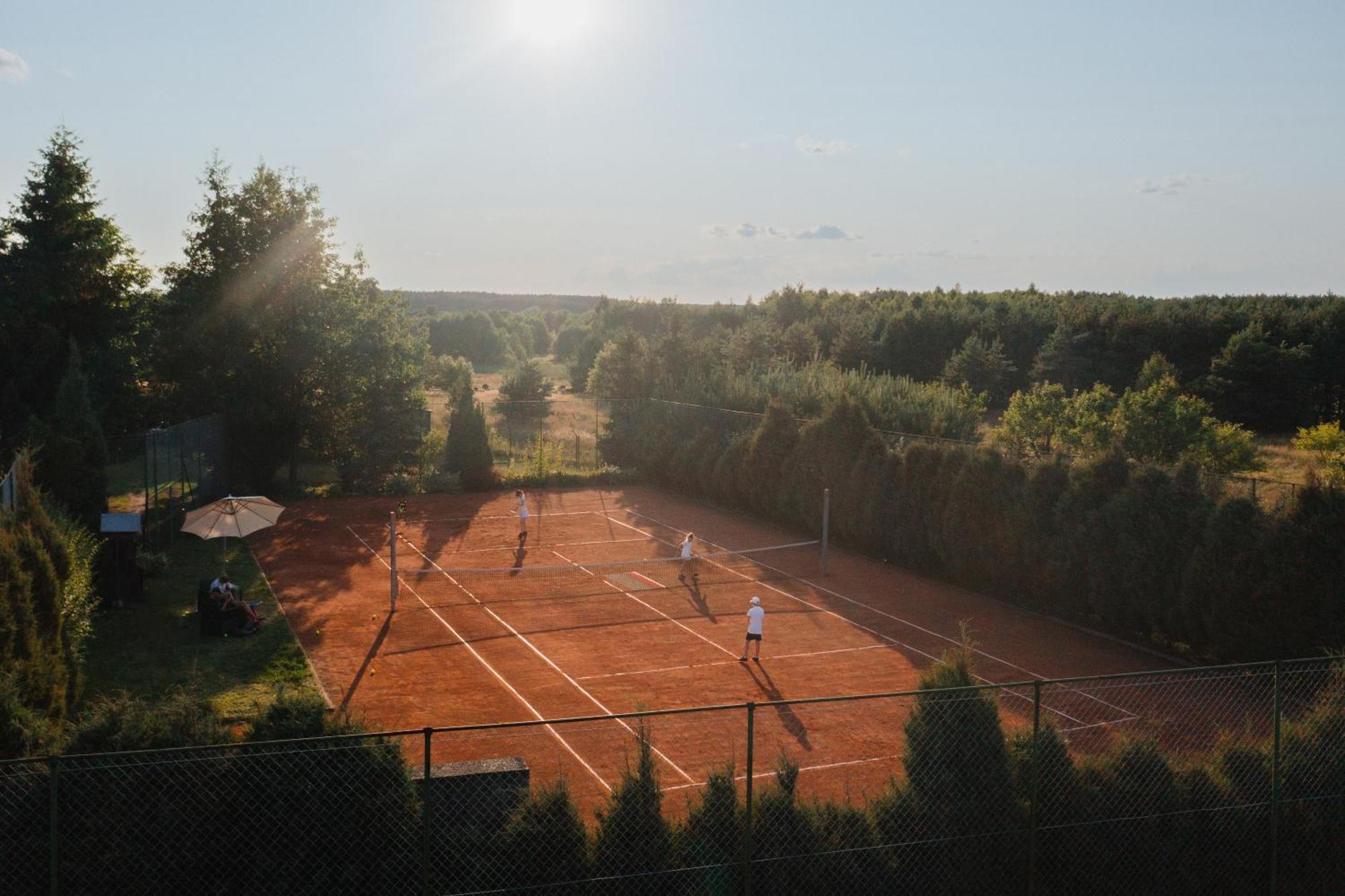 Hotel Podklasztorze Сулеюв Екстериор снимка
